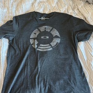 Oakley men’s size medium T-shirt